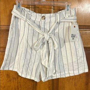 Billabong Come At Me High Waist White and Black Shorts Sz Lg-NWTS